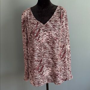 Violet & Claire  Burgundy and White Relaxed Long Sleeve Blouse